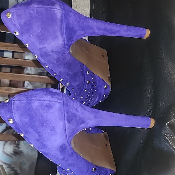 Gianni Bini Purple Suede Studded Sexy Peep Toe Stiletto's Size 9M - Picture 4 of 10